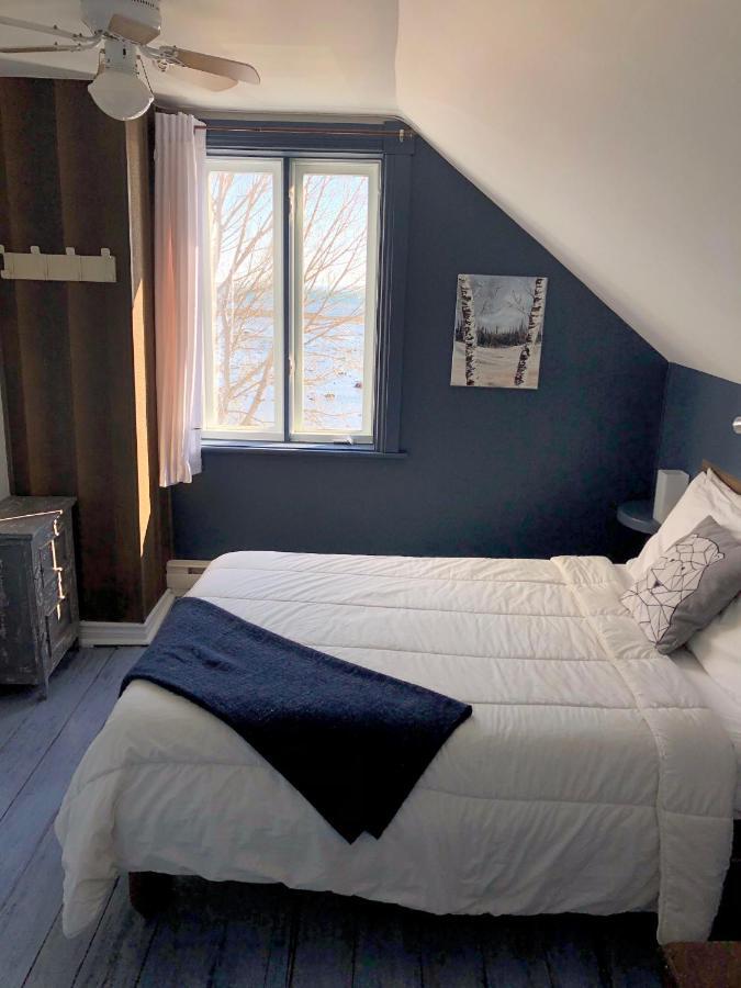 Les Pinsons Des Rives Bed and Breakfast La Malbaie Buitenkant foto