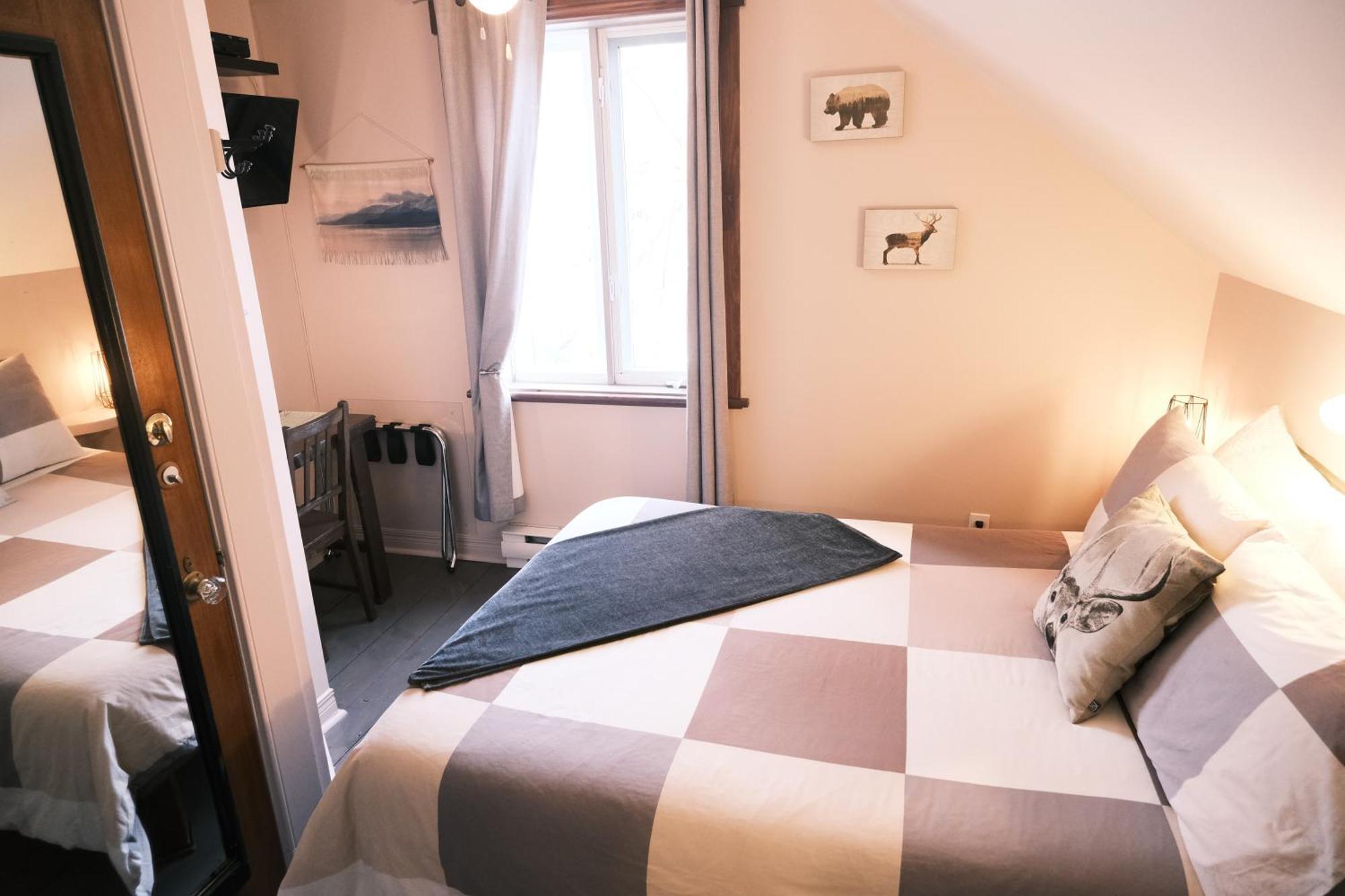 Les Pinsons Des Rives Bed and Breakfast La Malbaie Kamer foto