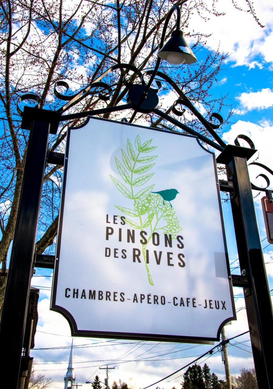 Les Pinsons Des Rives Bed and Breakfast La Malbaie Buitenkant foto